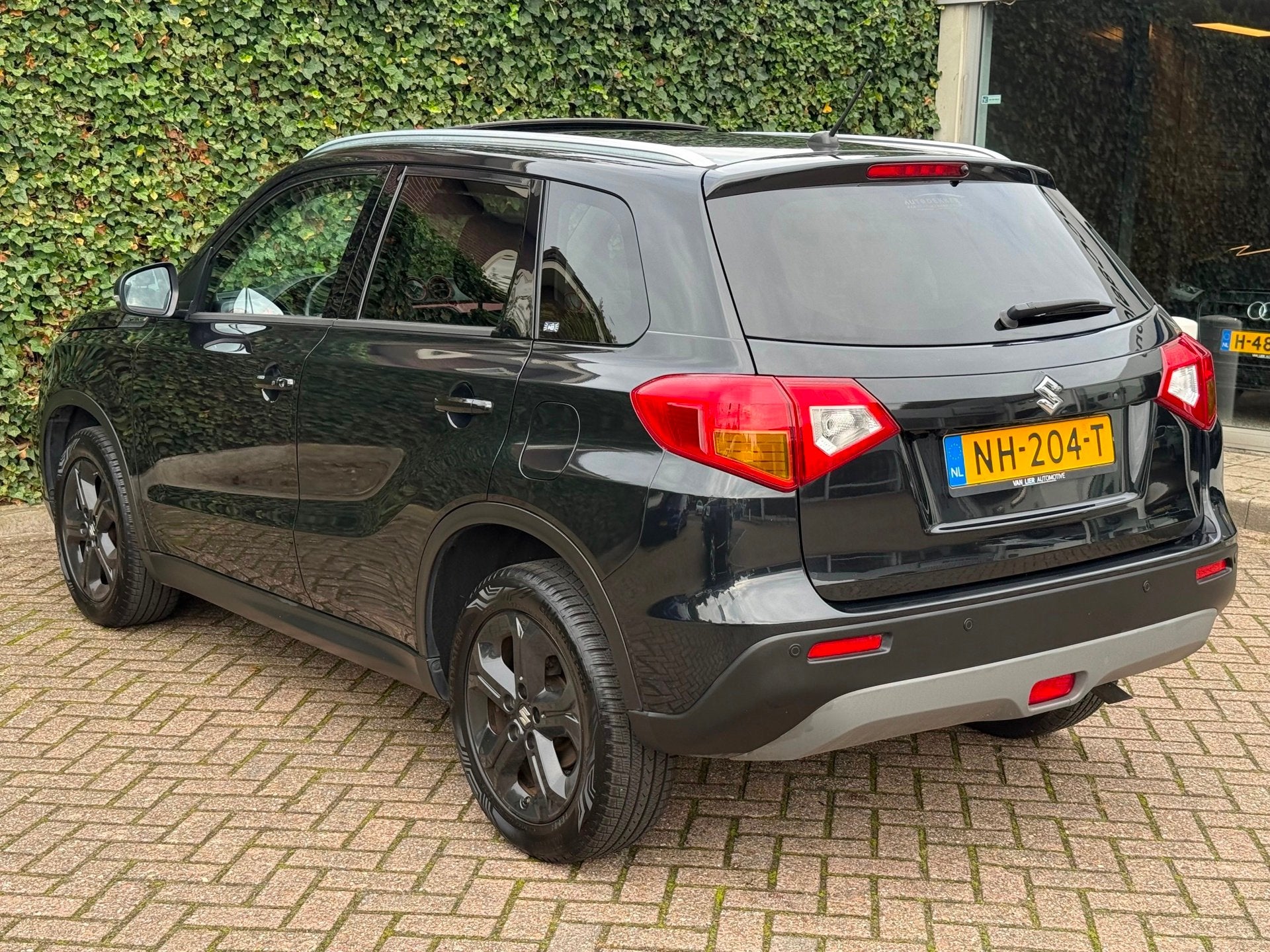 Suzuki Vitara 1.6 High Executive | ACC | Pano | Camera | 1st, Auto's, Voorwielaandrijving, Dealer onderhouden, 4 cilinders, 400 kg
