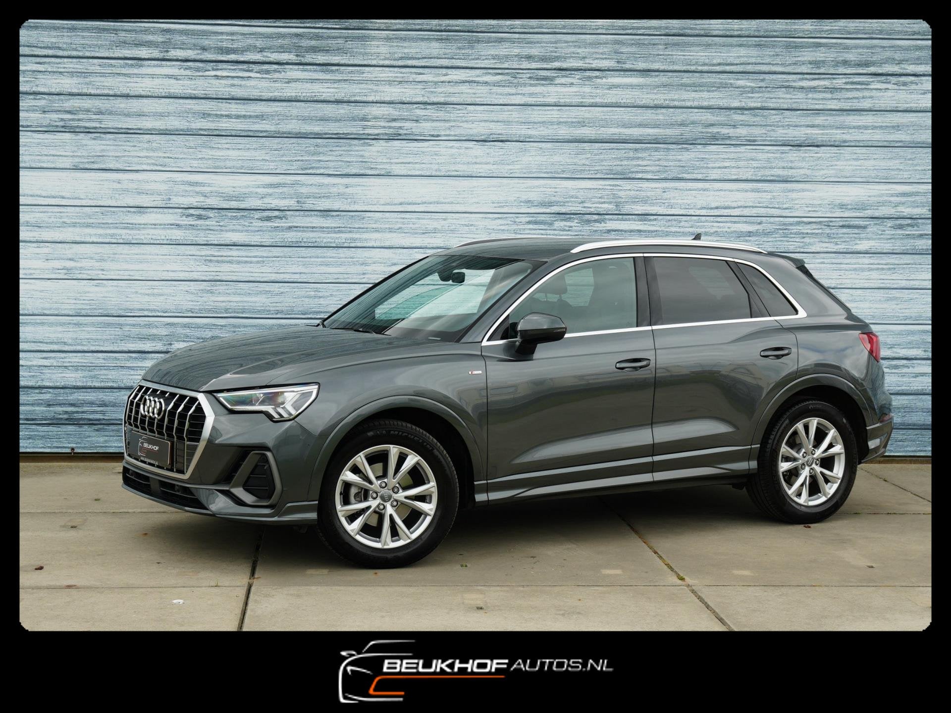 Audi Q3 35 TFSI S-Line Sport Trekhaak Carplay Leer Xenon Pdc, 4 cilinders, 150 pk, Leder, Bedrijf