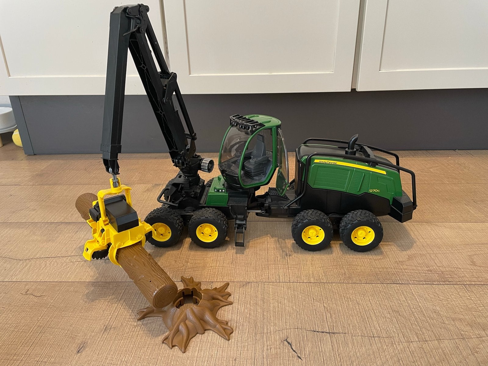 Bruder John Deere Harvester / Bosbouwmachine, Ophalen, Zo goed als nieuw