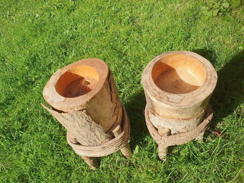 2 Houten kaarsenstandaards, Bruin, Ophalen of Verzenden, Zo goed als nieuw, 27 cm