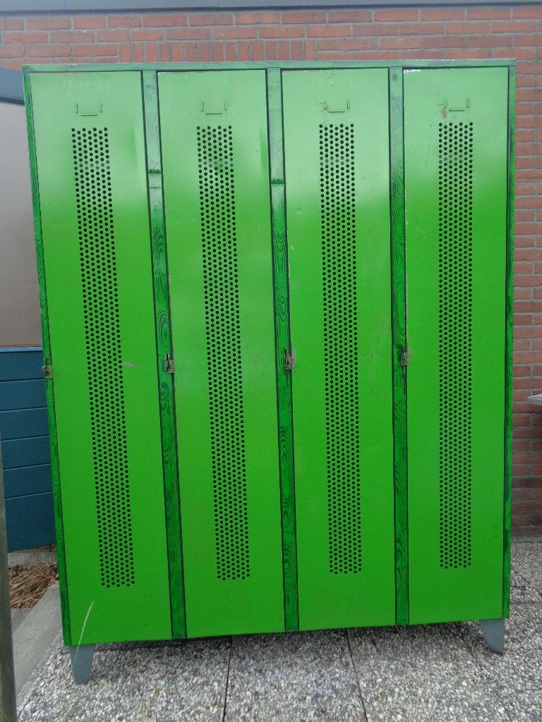 licht groene 4 deurs LOCKERKAST opbergkast, Ophalen of Verzenden, Gebruikt