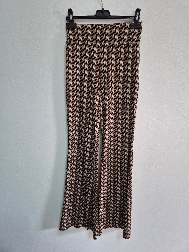 Br23 - Bruin-zwarte Shoeby broek met uitlopende pijpen mt S, Maat 38/40 (M), Bruin, Ophalen of Verzenden, Zo goed als nieuw