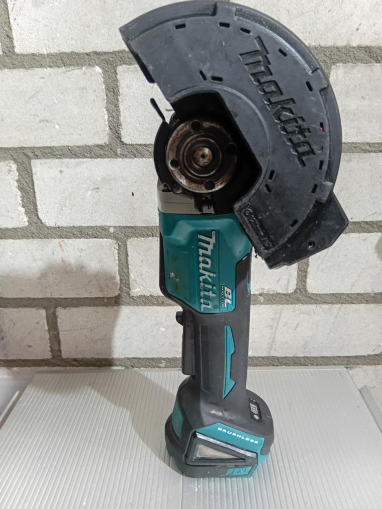 Makita DGA505 Accu Haakse Slijper 18V, Ophalen of Verzenden