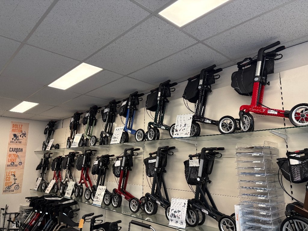 Rollators ruime voorraad, diverse Modellen ook licht-gewicht, Ophalen of Verzenden, Lichtgewicht, Nieuw
