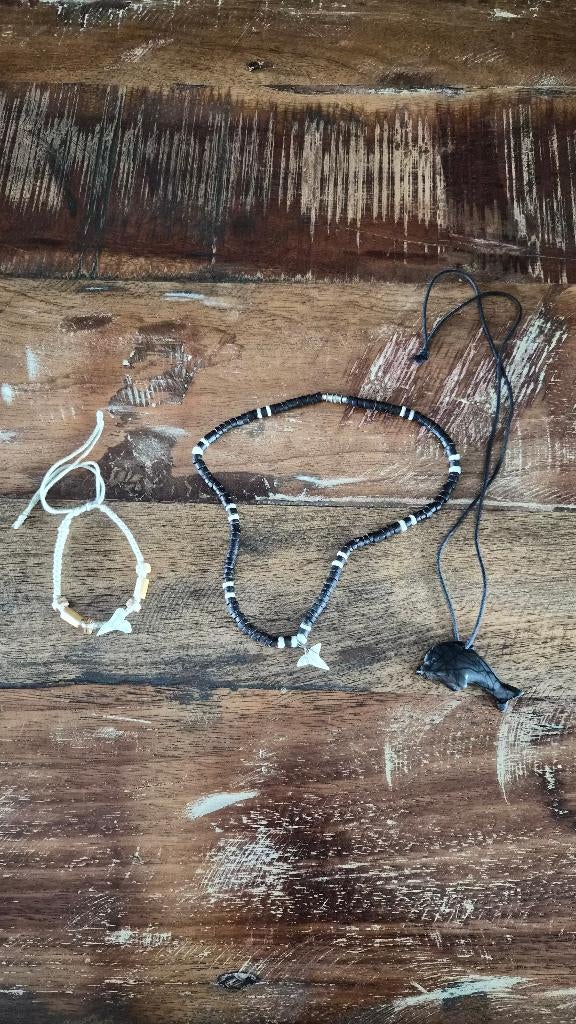 Ketting en armband haaientand en dolfijn voor kind, Overige kleuren, Ophalen of Verzenden, Zo goed als nieuw, Overige materialen