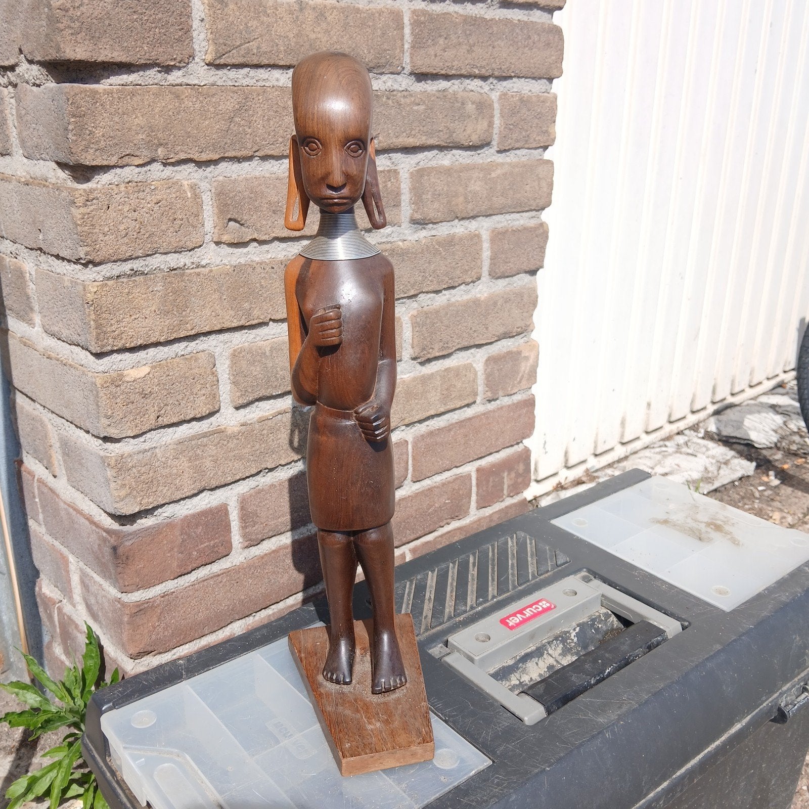 Houten Afrikaans Beeld - Vrouw met Halsringen, Ophalen of Verzenden, Handgemaakt, 20 - 50 cm, Beeld