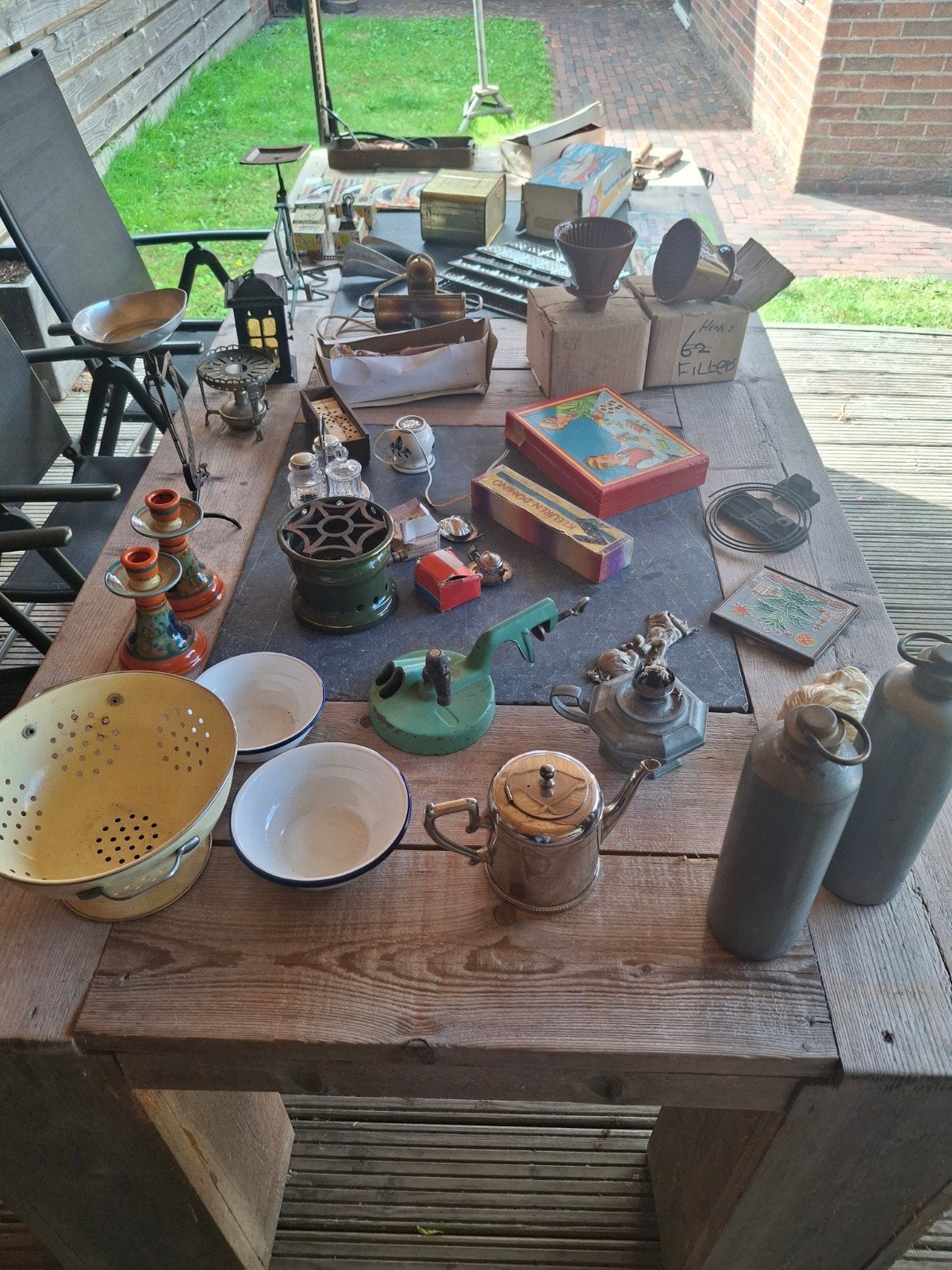 rommelmarkt (ongeveer 40 items), Ophalen