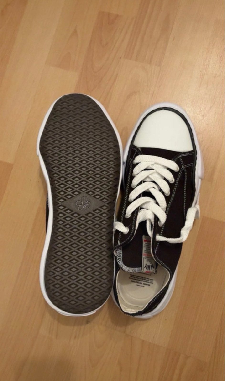 Maison mihara yasuhiro hank og sole, Verzenden, Zo goed als nieuw, Zwart