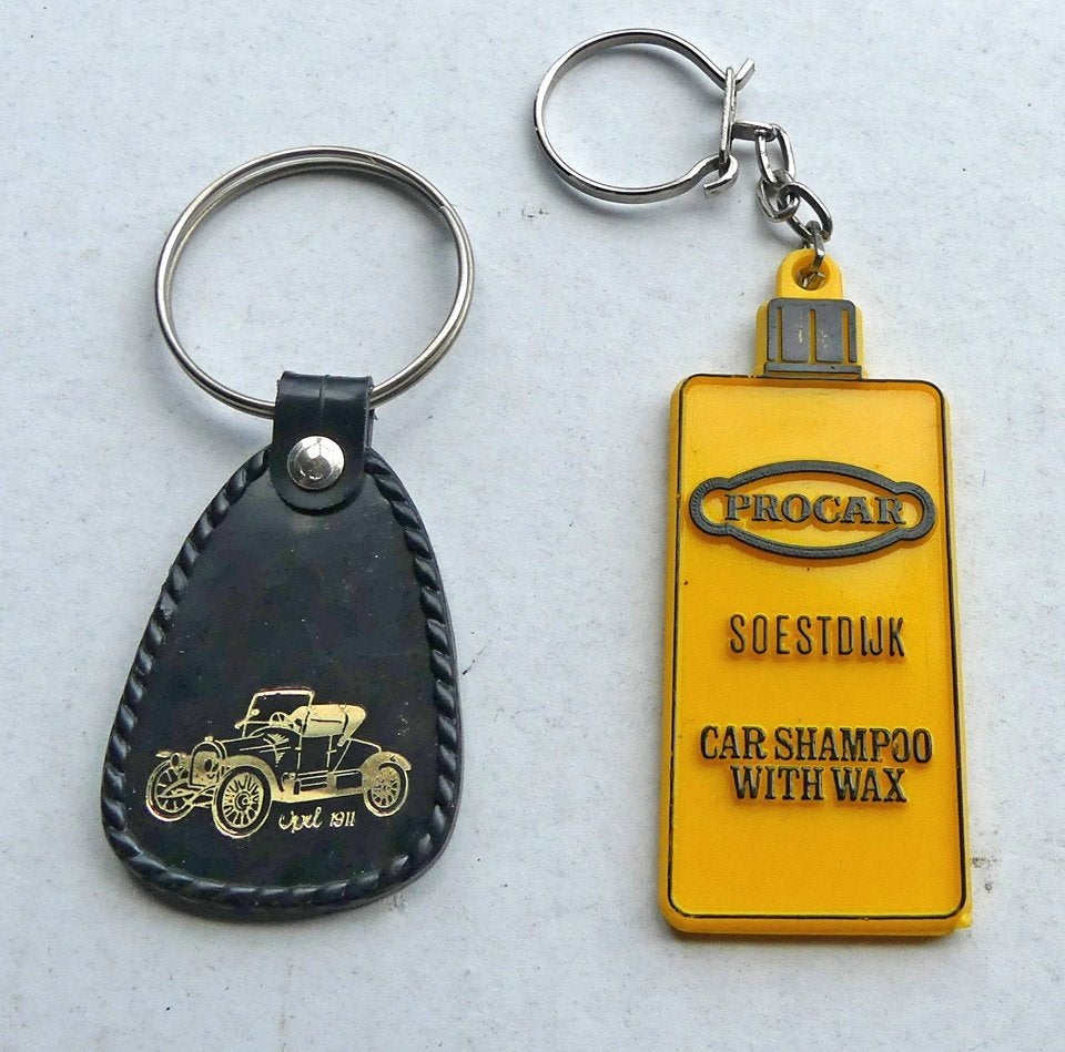 Sleutelhangers Opel 1911 Loogman witte pomp Procar Soestdijk, Verzamelen, Ophalen of Verzenden, Gebruikt, Merk