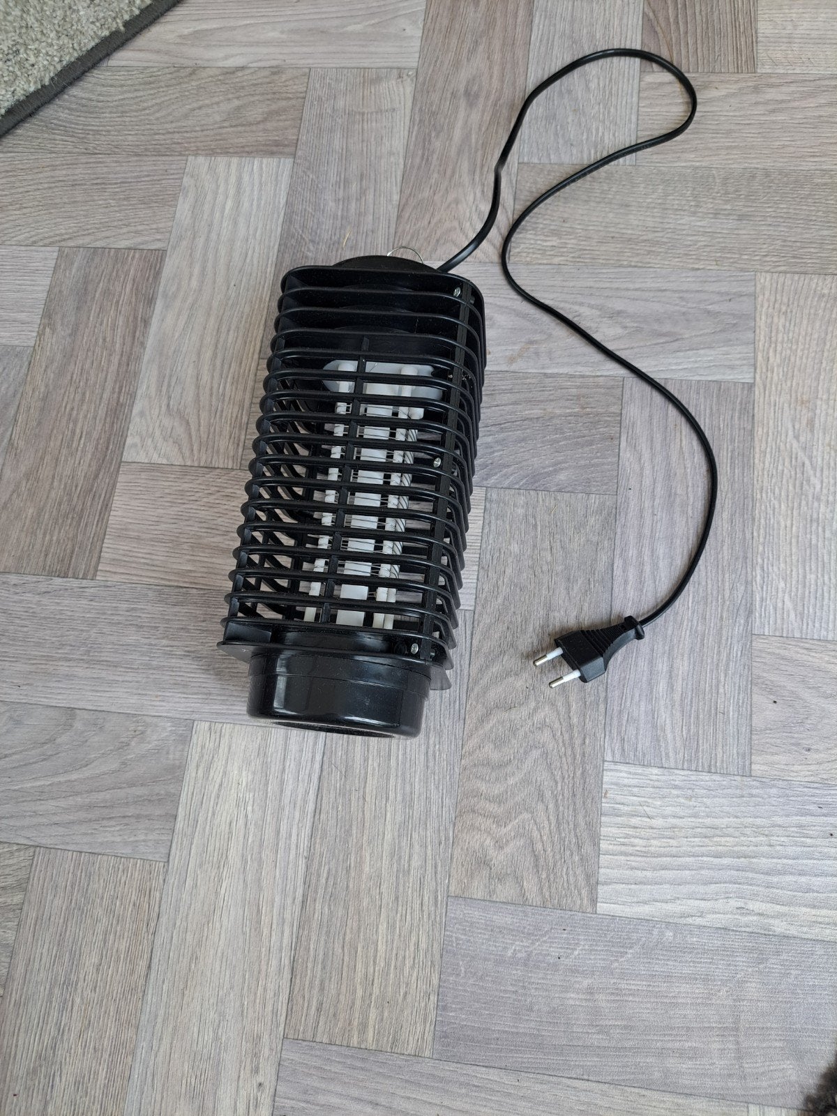 Elektrische insectenverdelger / vliegenlamp, Ophalen