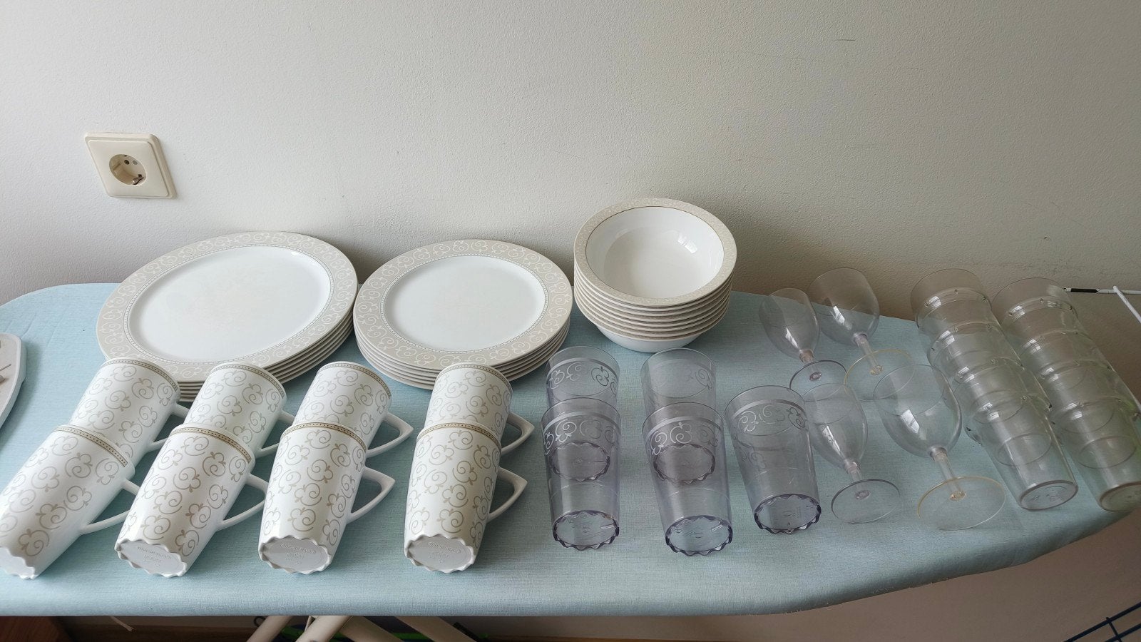 Mepal Rosti Servies en Glazen Set - Ideaal voor Picknicks/Ca, Ophalen of Verzenden, Gebruikt