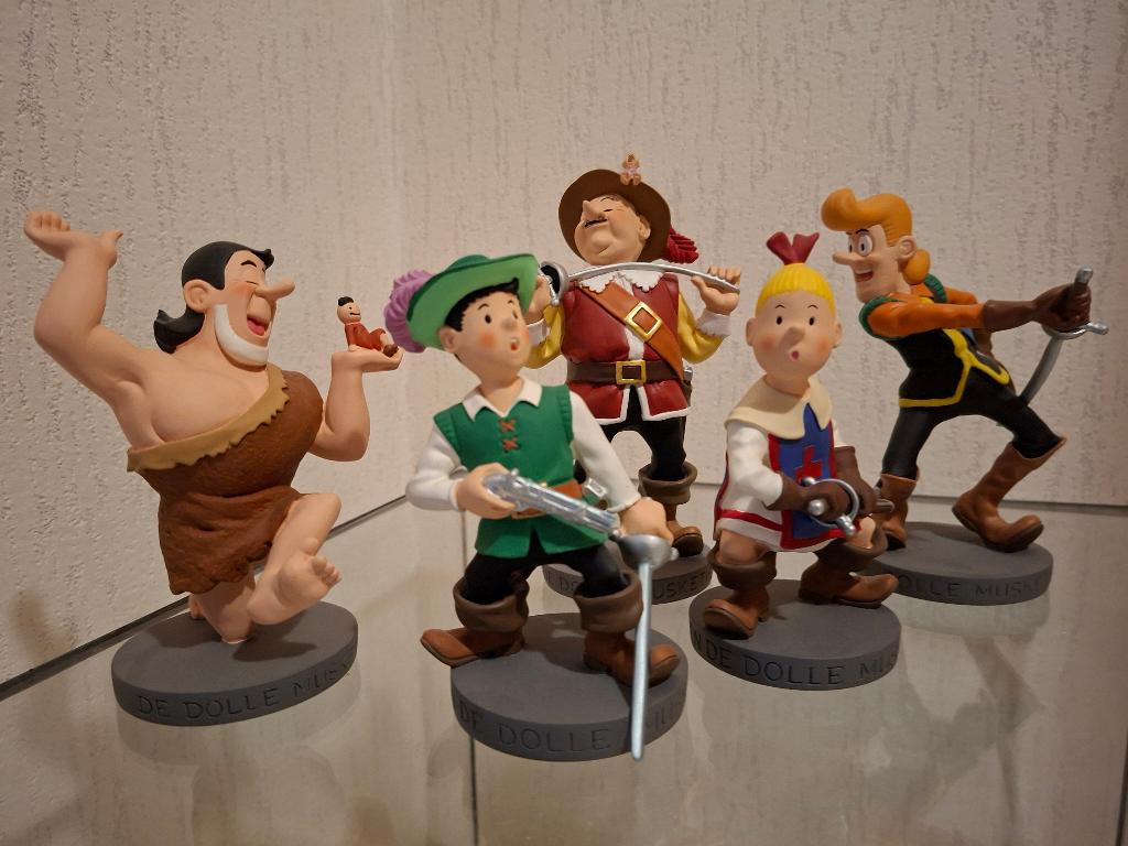 Suske en Wiske Parastone Musketierset No Leblon Fariboles, Verzamelen, Ophalen of Verzenden, Suske en Wiske, Nieuw, Beeldje of Figuurtje