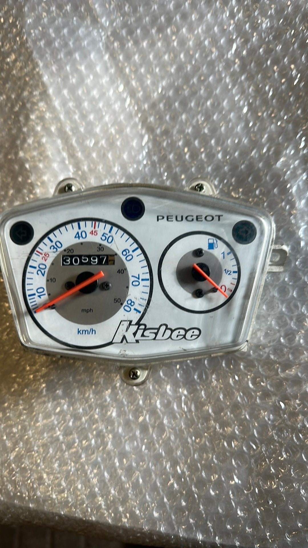 Tellerklok Peugeot kisbee, Ophalen of Verzenden, Zo goed als nieuw, Overige typen, Peugeot