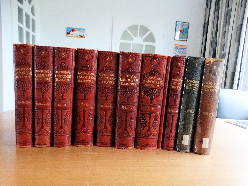 Encyclopedie le Nouveau Larousse Illustré, Boeken, Encyclopedieën, Gelezen, Complete serie, Algemeen, Ophalen