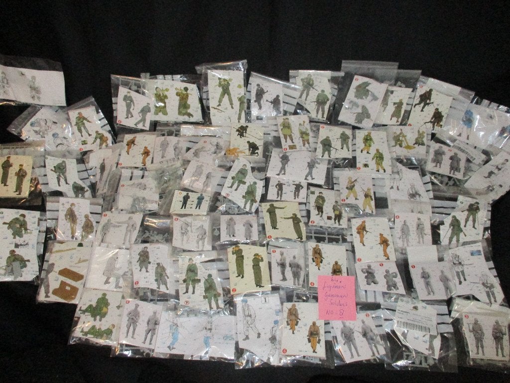 D-177,GROTE PARTIJ DRAGON ENZ,1-35,GERMAN INFANTRY WW2 ENZ,8, Ophalen of Verzenden, Nieuw, 1:35 tot 1:50