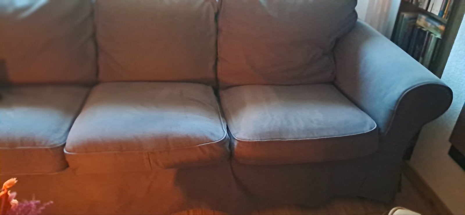 Comfortabele 3-zitsbank met losse hoezen en poef, Ophalen, Gebruikt, Driepersoons, 75 tot 100 cm
