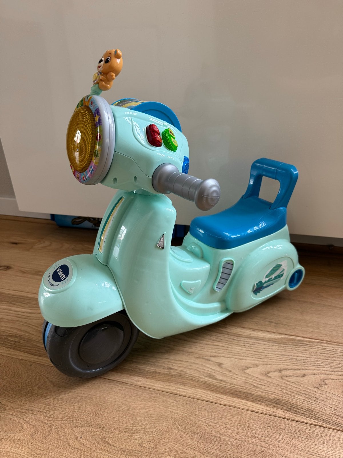 VTech 2-in-1 Loopscooter - Zo goed als nieuw, Kinderen en Baby's, Speelgoed | Vtech, Ophalen, Zo goed als nieuw, 6 maanden tot 2 jaar