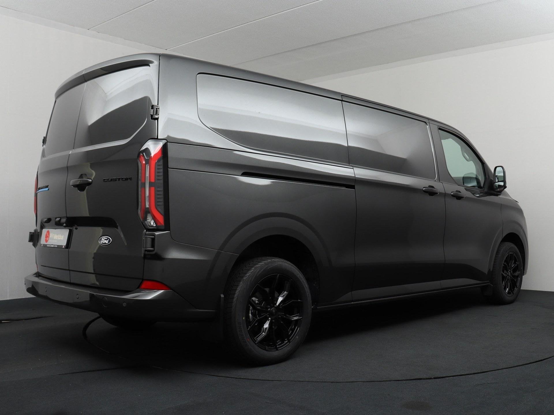 Ford E-Transit Custom 340 L2H1 Limited 71 kWh | 2X Schuif |, Automaat, 71 kWh, 470 min, 218 pk