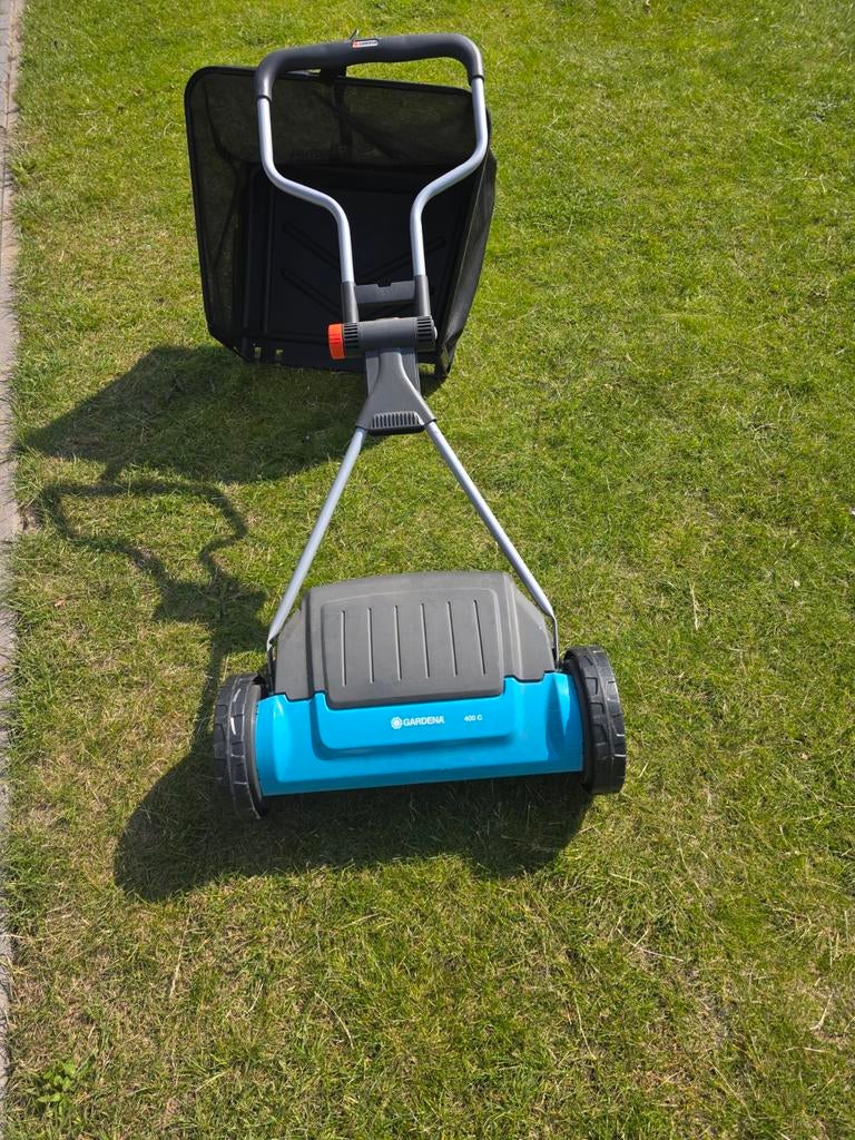 Gardena Handgrasmaaier 400 C met opvangbak, Tuin en Terras, Grasmaaiers, Kooimesmaaier, Ophalen, Zo goed als nieuw