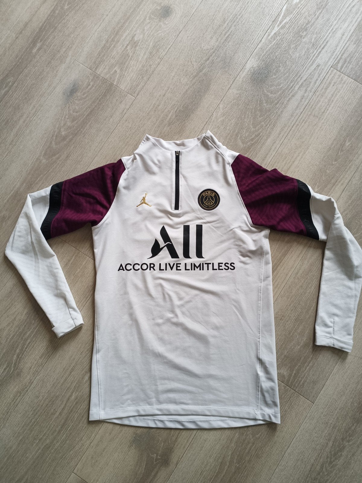 Jordan x PSG Trainingsshirt - Maat S, Wit, Ophalen of Verzenden, Voetbal, Gedragen