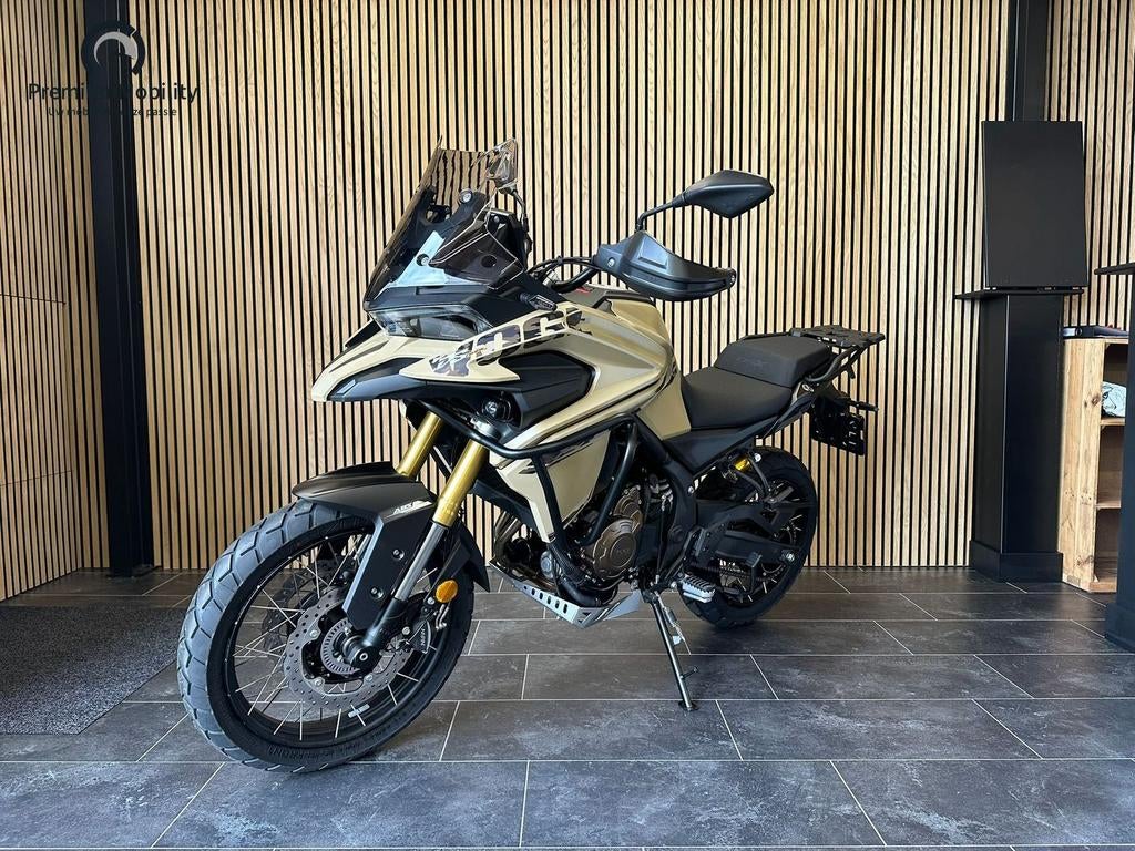 VOGE DS625X (DESERT YELLOW), 2 cilinders, 581 cc, Motorrijbewijs A, Bedrijf