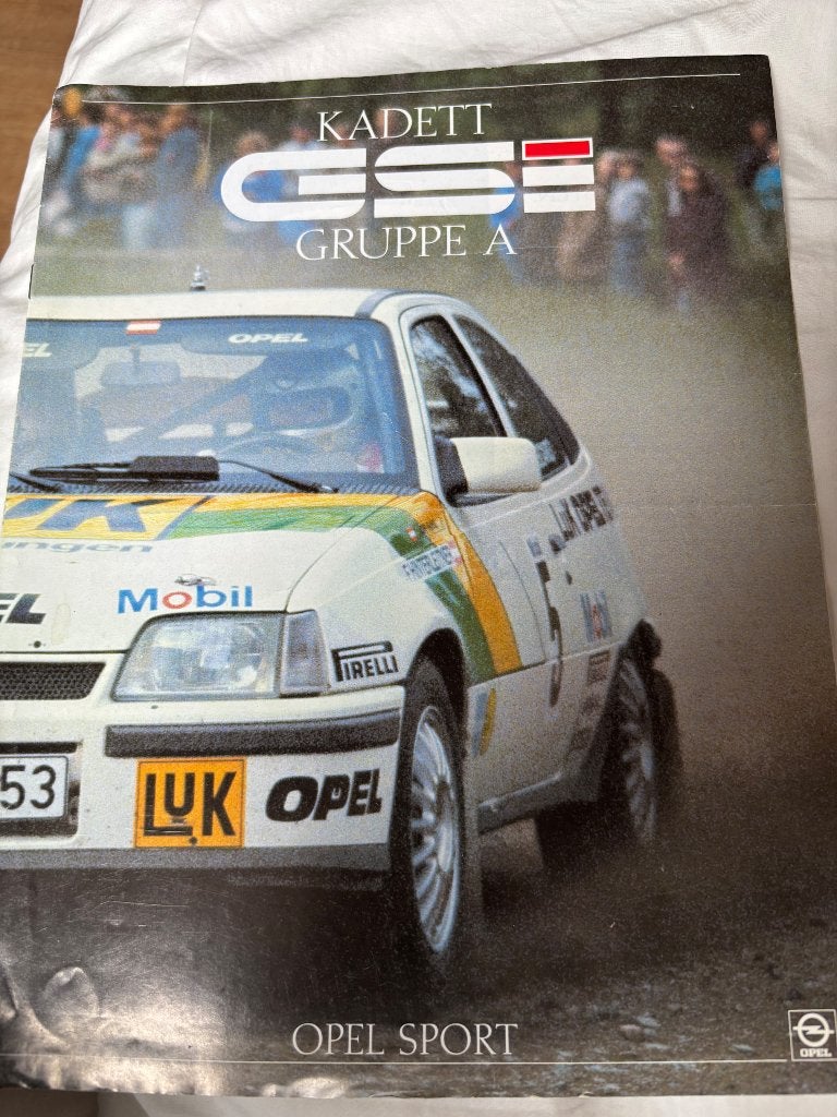 Folder Opel Kadett Gsi Gruppe A, Ophalen of Verzenden, Gelezen, Opel