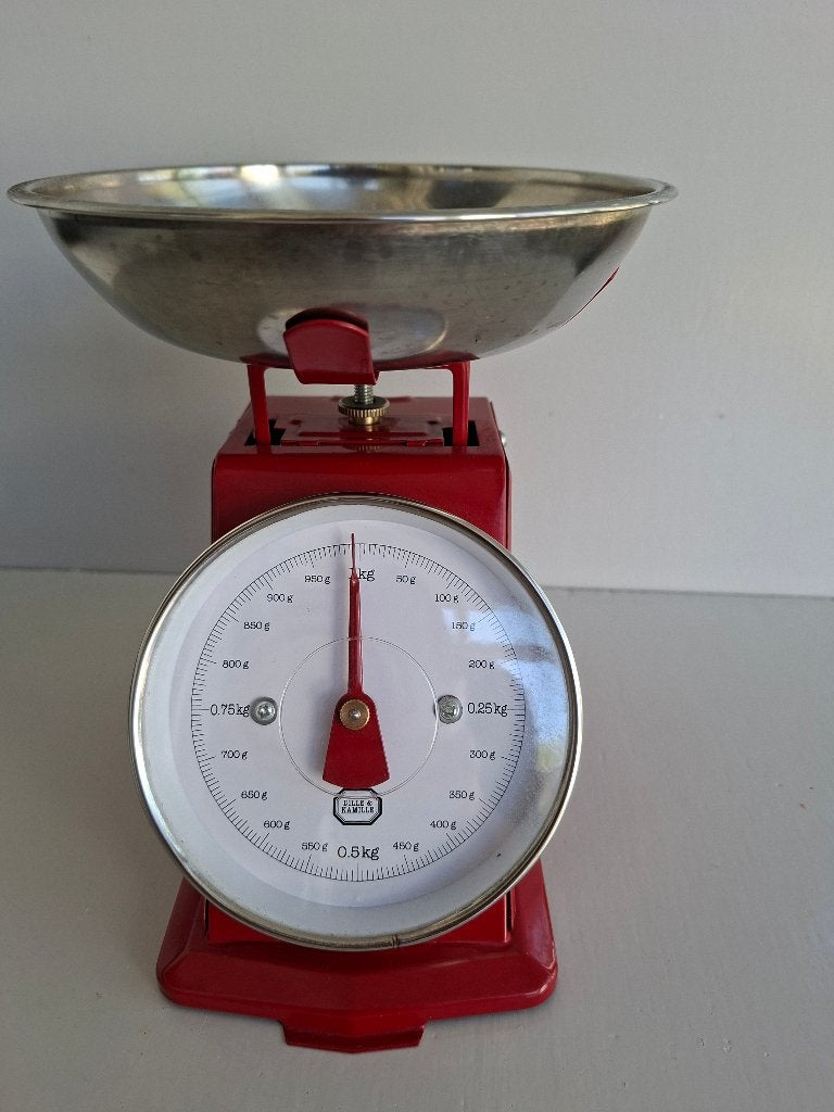Keukenweegschaal - analoog - rood - retro - Dille & Kamille, Minder dan 10 kg, Keukenweegschaal, Ophalen of Verzenden, Zo goed als nieuw