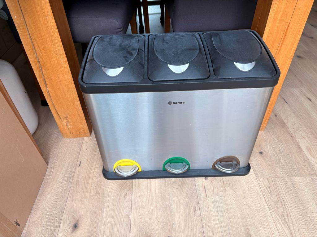 Homra Prullenbak 3 vakken - RVS - 30 liter, Ophalen, Met pedaal, 50 tot 75 cm, Zo goed als nieuw