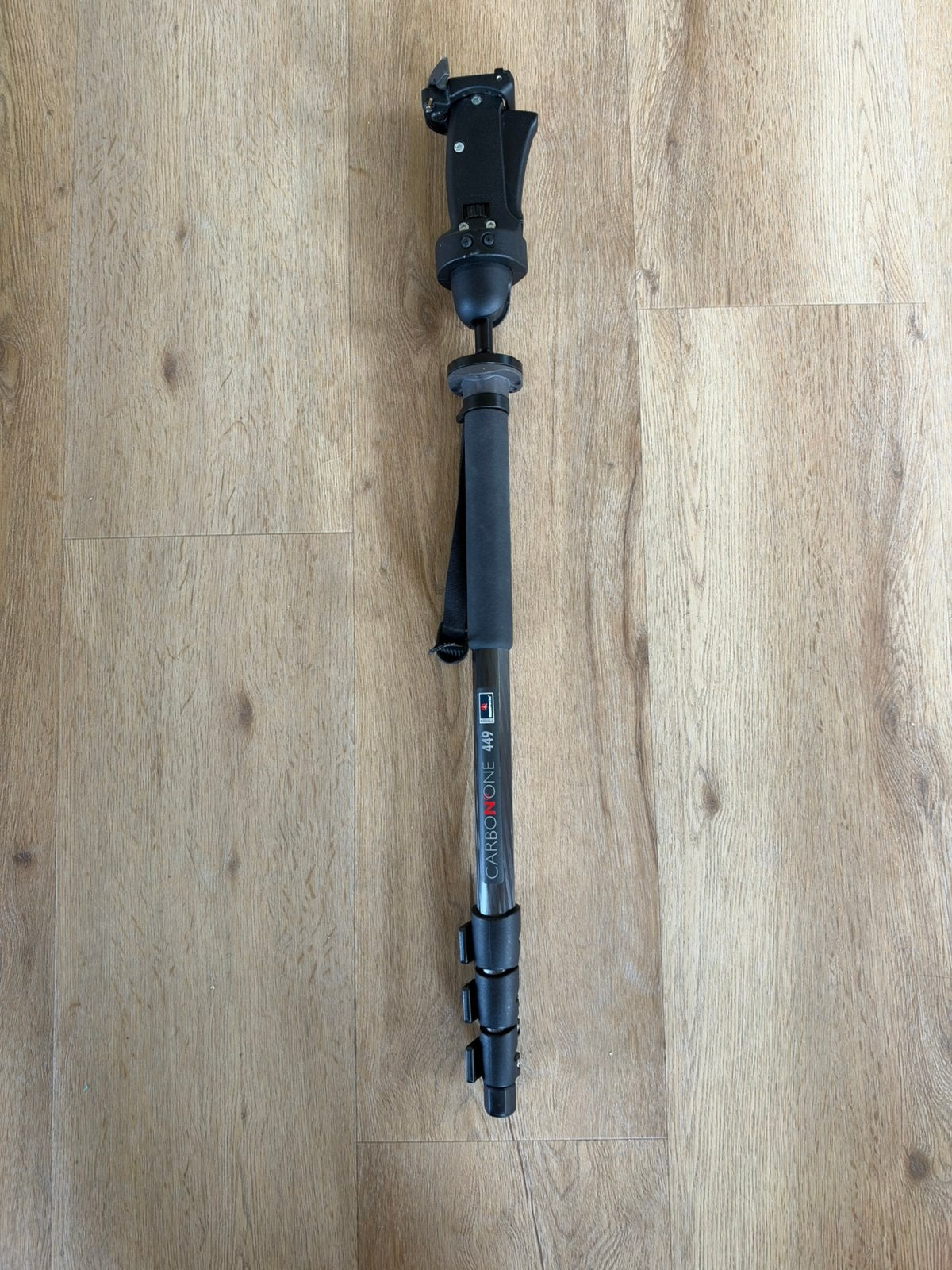 Manfrotto 449 Carbon One monopod + 322RC2 pistoolgrip, Monopod functie, Eenpoot, Ophalen of Verzenden, Zo goed als nieuw