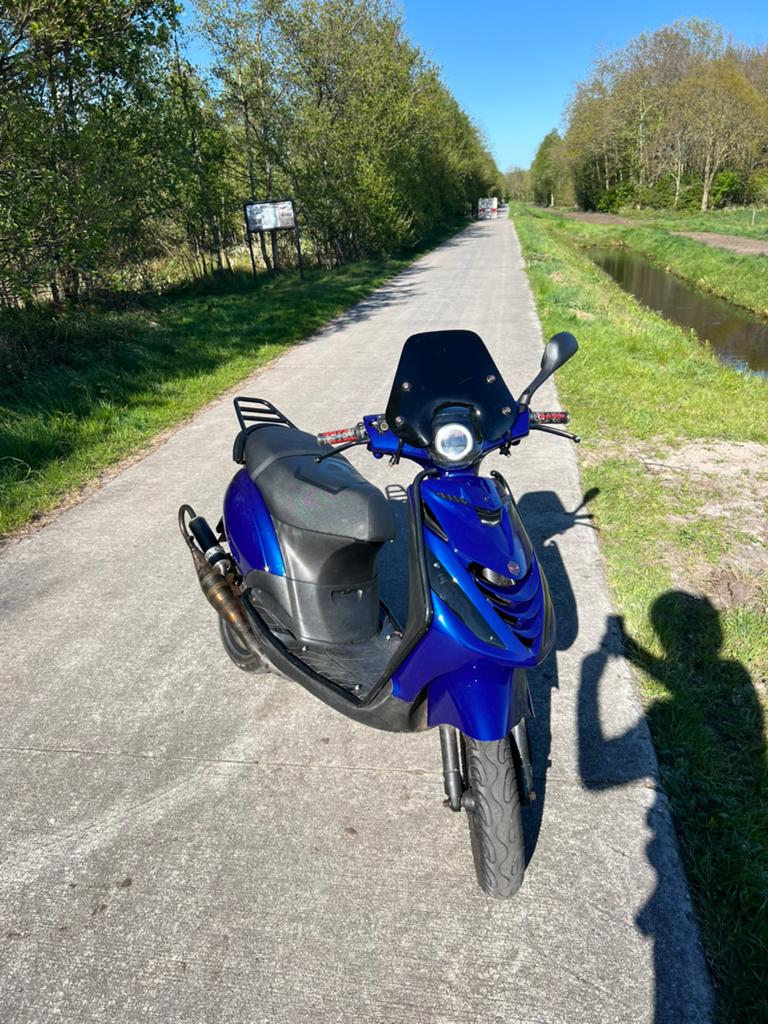 Piaggio zip 70 cc, Ophalen, Zo goed als nieuw, Tweetakt, Aerox