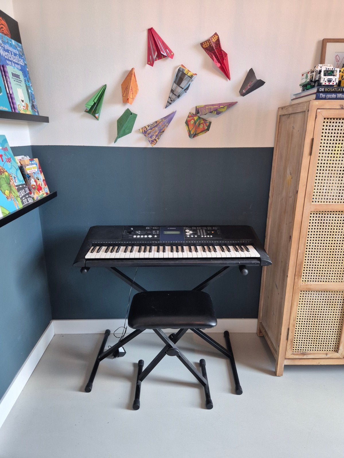 Yamaha keyboard met standaard en kruk, Ophalen, Yamaha, Met standaard, 61 toetsen