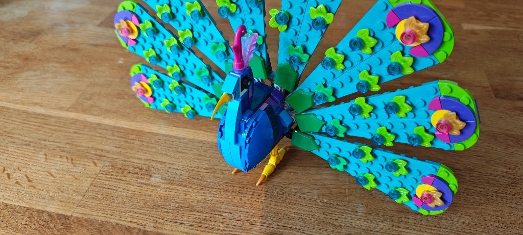 LEGO 31157 Exotic Peacock (3-in-1 set) (2024) - compleet, Lego, Ophalen of Verzenden, Zo goed als nieuw, Compleet