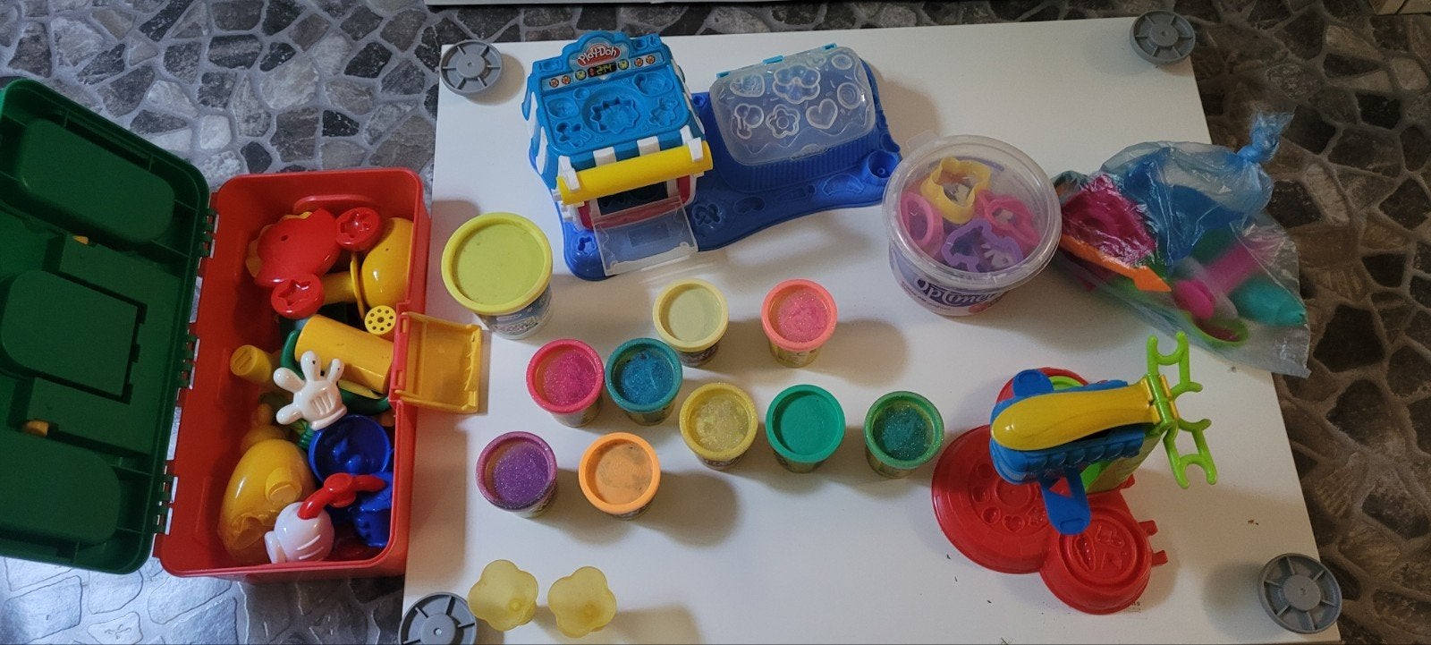 Play-Doh speelset met klei en accessoires, Ophalen, Gebruikt, Knutselen