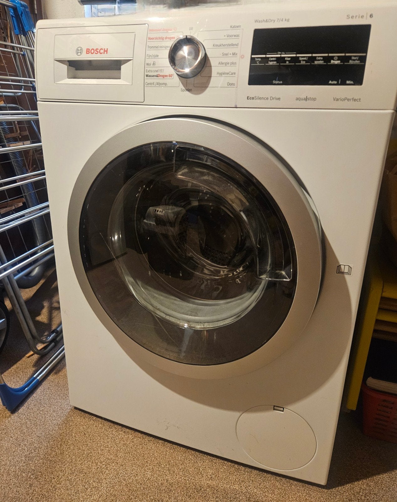 Bosch wasdroogcombinatie 6 serie 7/4kg, Ophalen, Voorlader, 85 tot 90 cm, 1200 tot 1600 toeren