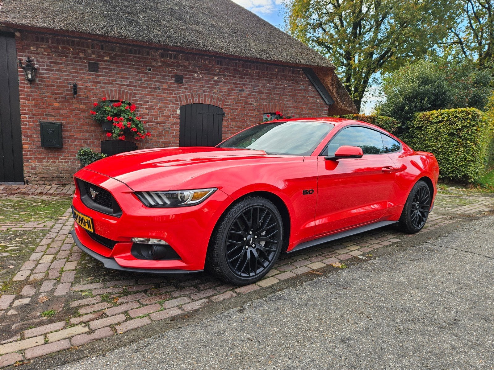 Ford mustang gt 5.0 V8 autom auto nieuwstaat!! full option!!, Automaat, Achterwielaandrijving, 4 stoelen, Leder
