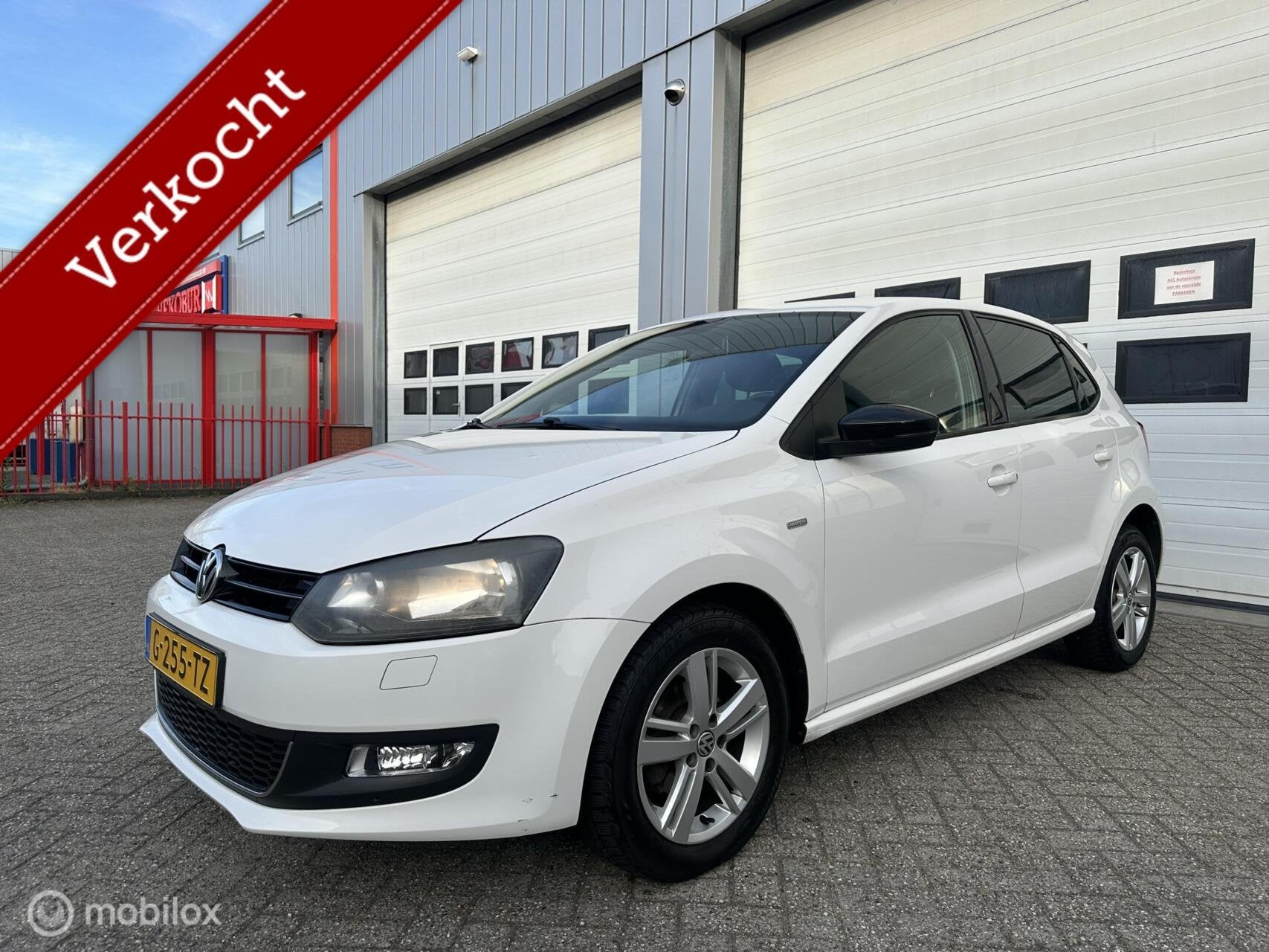 Volkswagen Polo 1.2 TSI Match/ Verkocht Verkocht Verkocht!, Auto's, Volkswagen, Euro 5, 4 cilinders, Wit, Leder