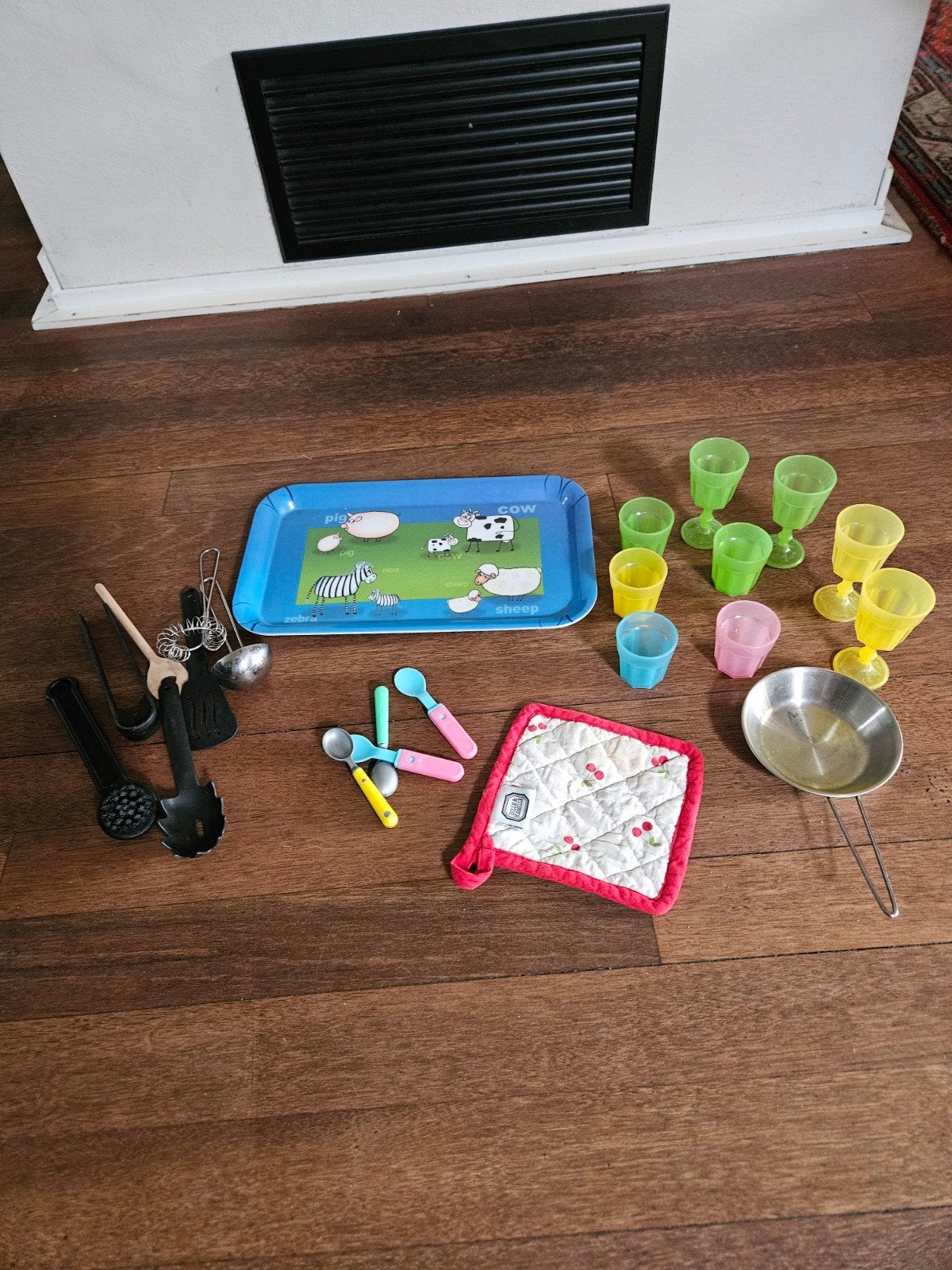 Speelgoed keukenset met dienblad en glazen, Ophalen, Gebruikt, Overige typen