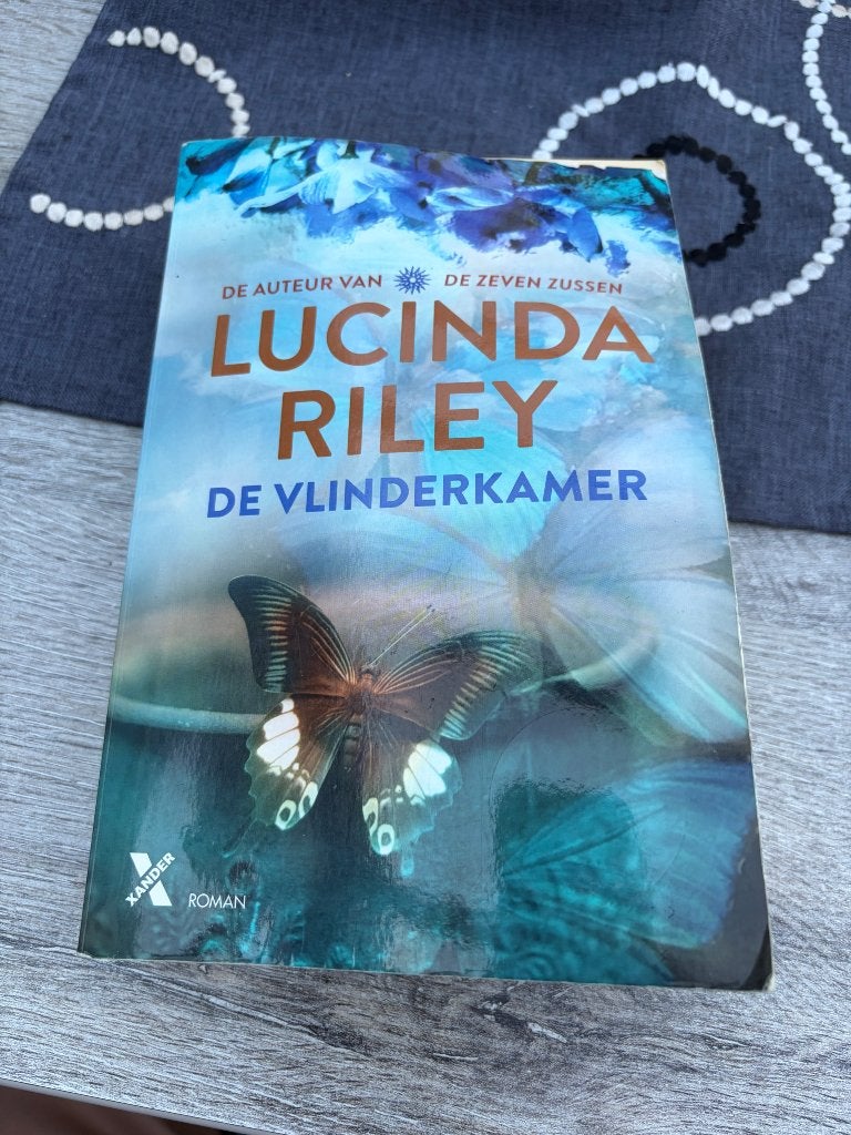 Lucinda Riley, Boeken, Ophalen of Verzenden, Gelezen, Nederland