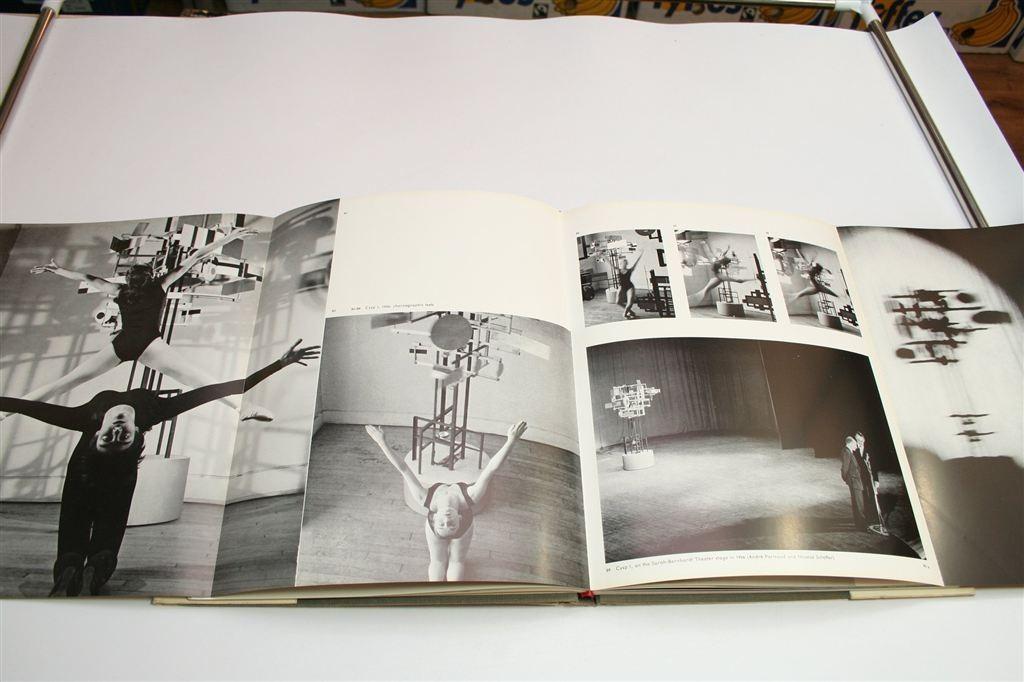 Nicolas Schöffer — Space Light Time [1963] — Kunstboek, Ophalen of Verzenden, Gelezen, Architecten