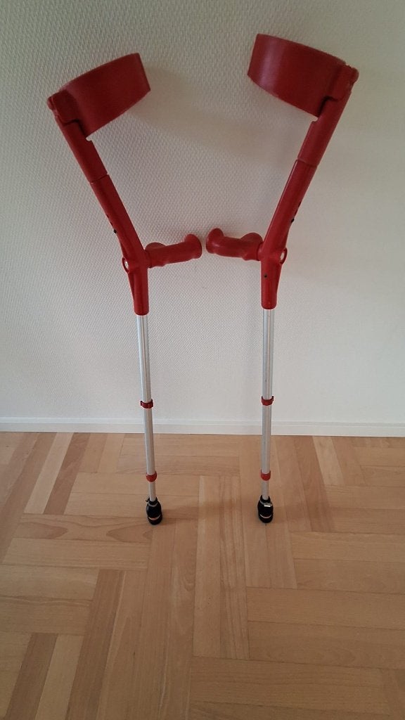 elleboogkrukken voor kind, Ophalen, In hoogte verstelbaar, Gebruikt