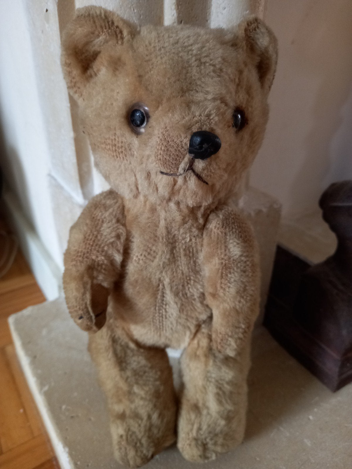 Antieke Teddybeer - ca. 27cm, stro gevuld, glazen ogen, Ophalen of Verzenden