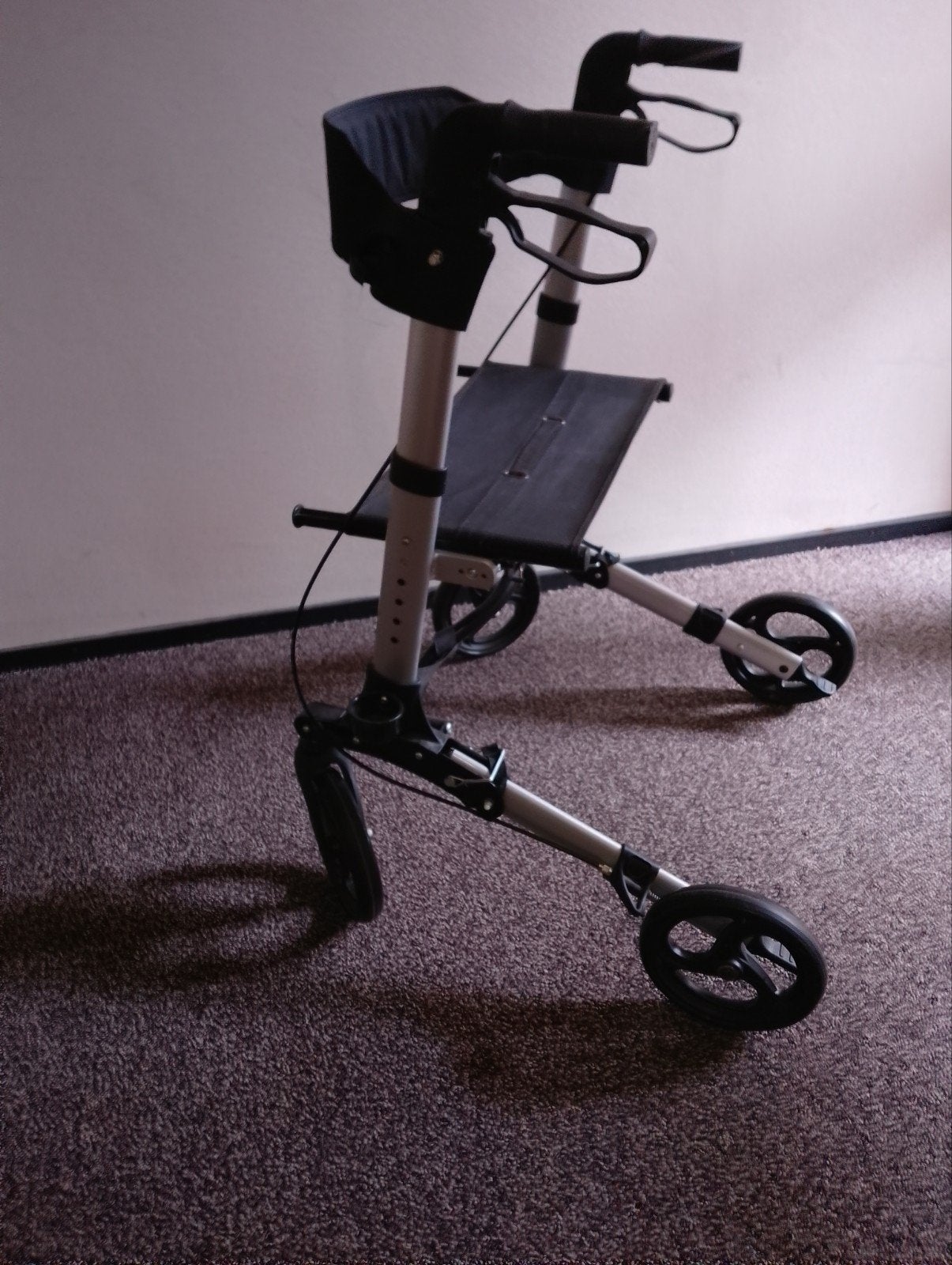 Nog zeer goede rollator, Ophalen