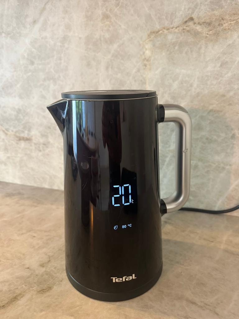 Tefal Serie KE07 Waterkoker – Snel & Betrouwbaar, 1 tot 2 liter, Ophalen, Zo goed als nieuw, Draadloos