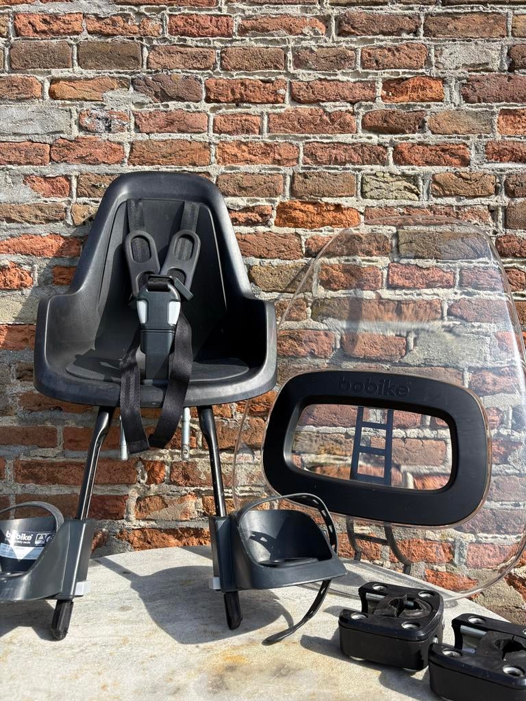 Bobike One Mini Voorzitje Zwart 9-15 kg met scherm, Ophalen, Voetsteuntjes, Zo goed als nieuw, Voorzitje