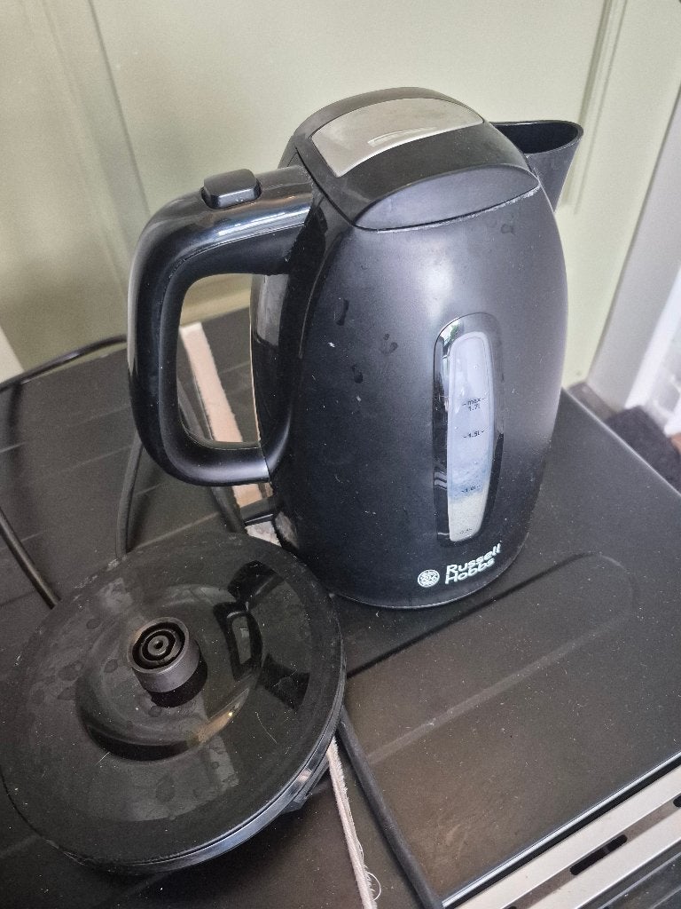 Russell Hobbs Textures Plus+ Waterkoker (22591-70),, 1 tot 2 liter, Ophalen, Gebruikt