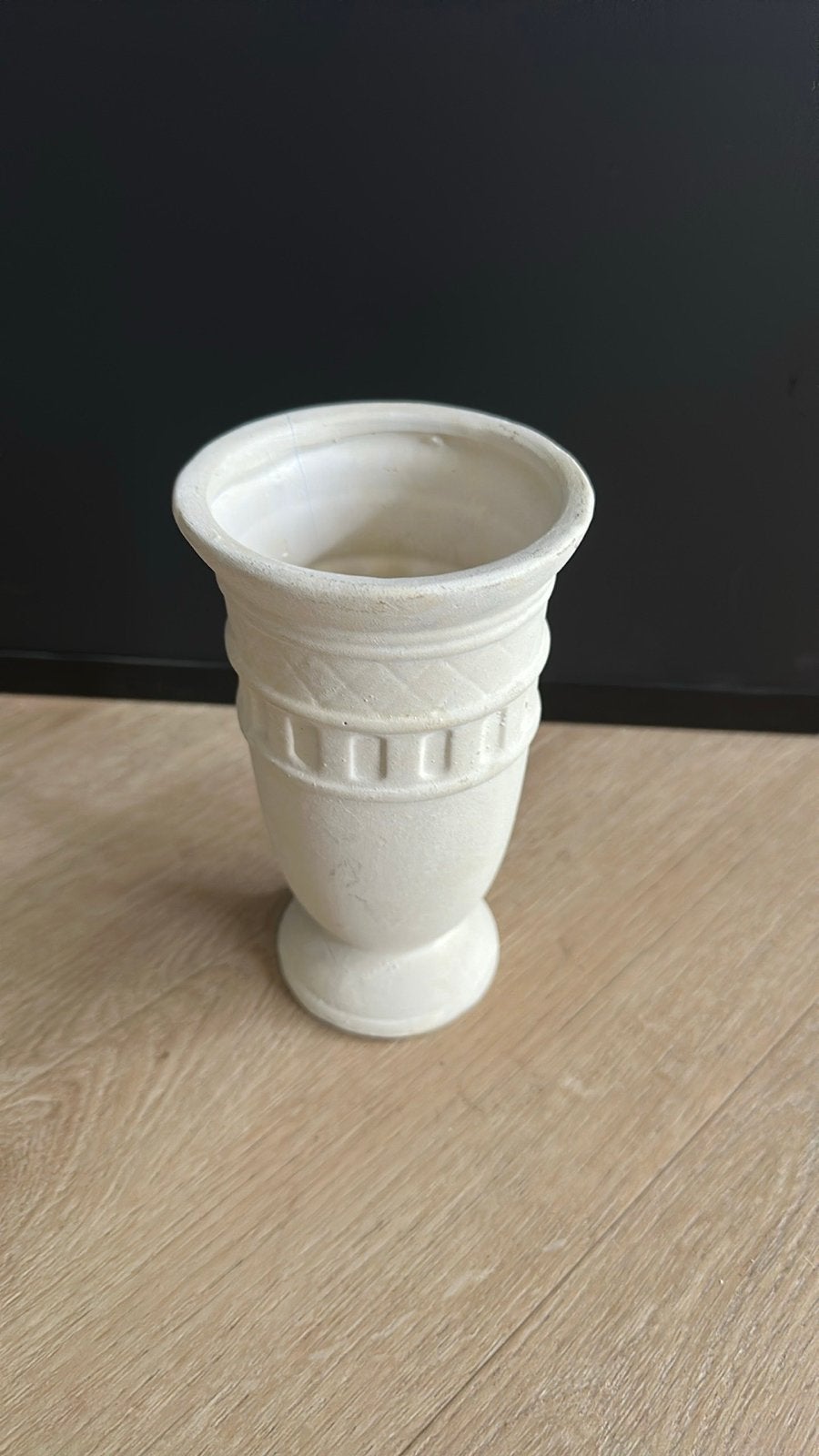 Cremekleurige bloempot - Klassiek Design, Rond, Ophalen of Verzenden, Aardewerk, Minder dan 40 cm