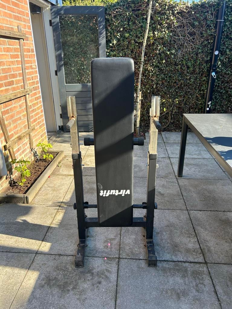 Virtufit Fitnessbank met haltersteunen, Sport en Fitness, Ophalen, Gebruikt, Armen, Fitnessbank