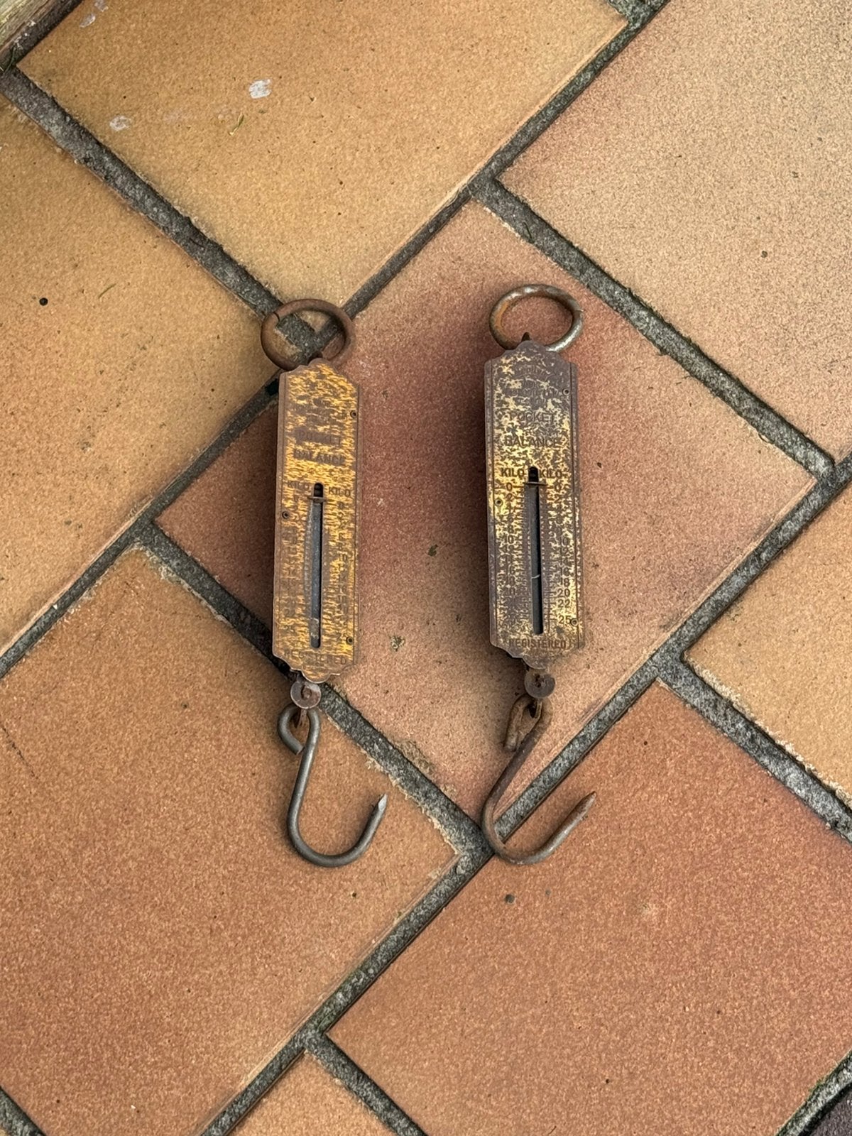 2 x oude unster hangweegschaal hang weegschaal, Antiek en Kunst, Ophalen of Verzenden