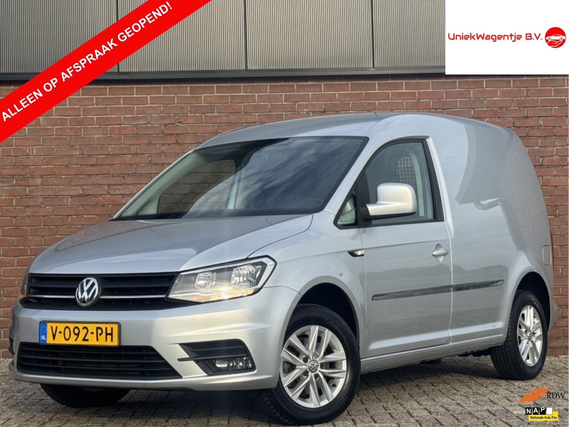 Volkswagen Caddy 2.0 TDI L1H1 BMT HIGHLINE | NL-AUTO!, Voorwielaandrijving, Stof, Gebruikt, 4 cilinders
