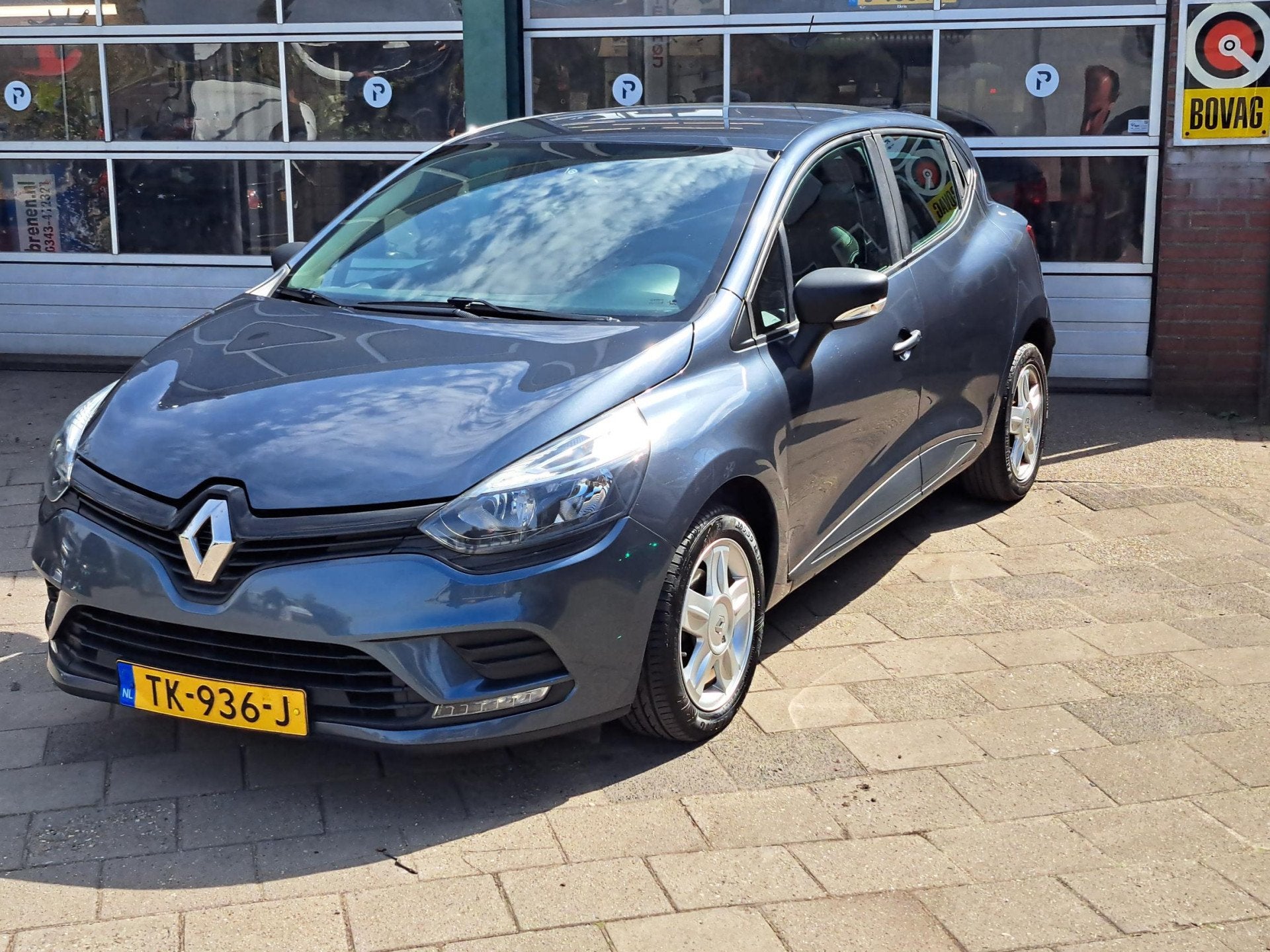 Renault Clio 0.9 TCe Life (bj 2018), Auto's, 898 cc, Stof, Gebruikt, 49 €/maand